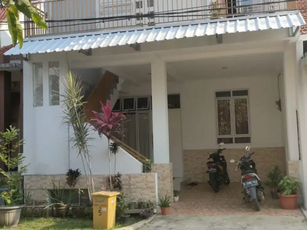 DIJUAL KOSAN MEWAH 2 LANTAI BAGUS FURNISHED STRATEGIS SENTUL CITY SSR907