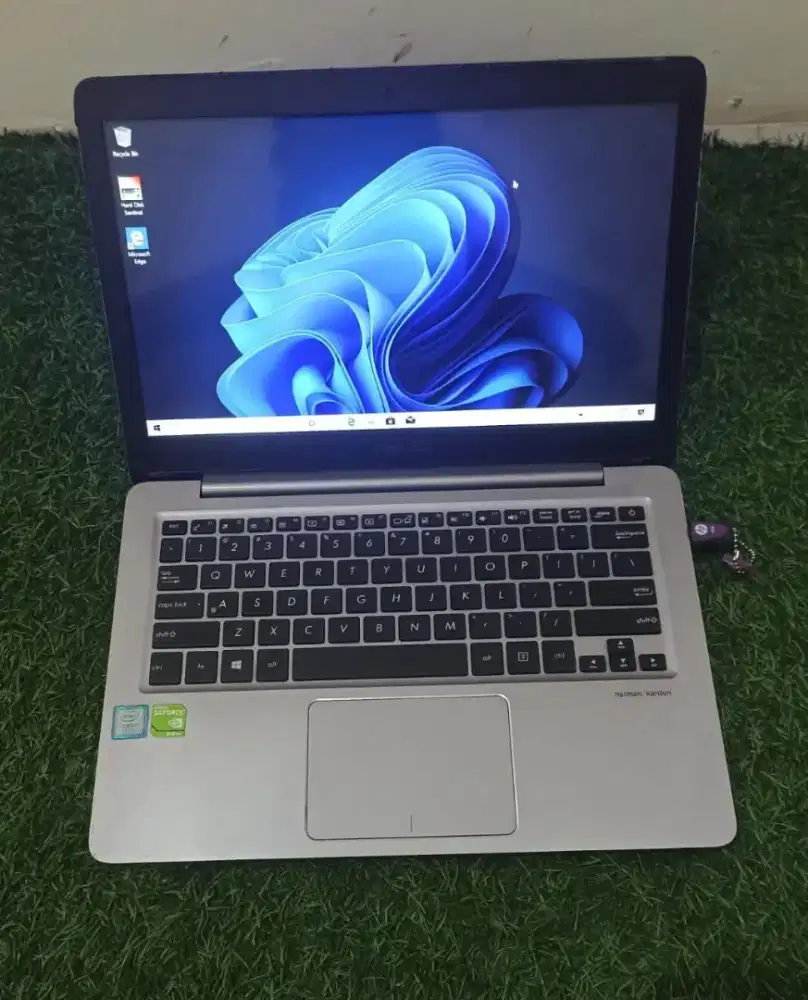 Asus Zenbook ux310