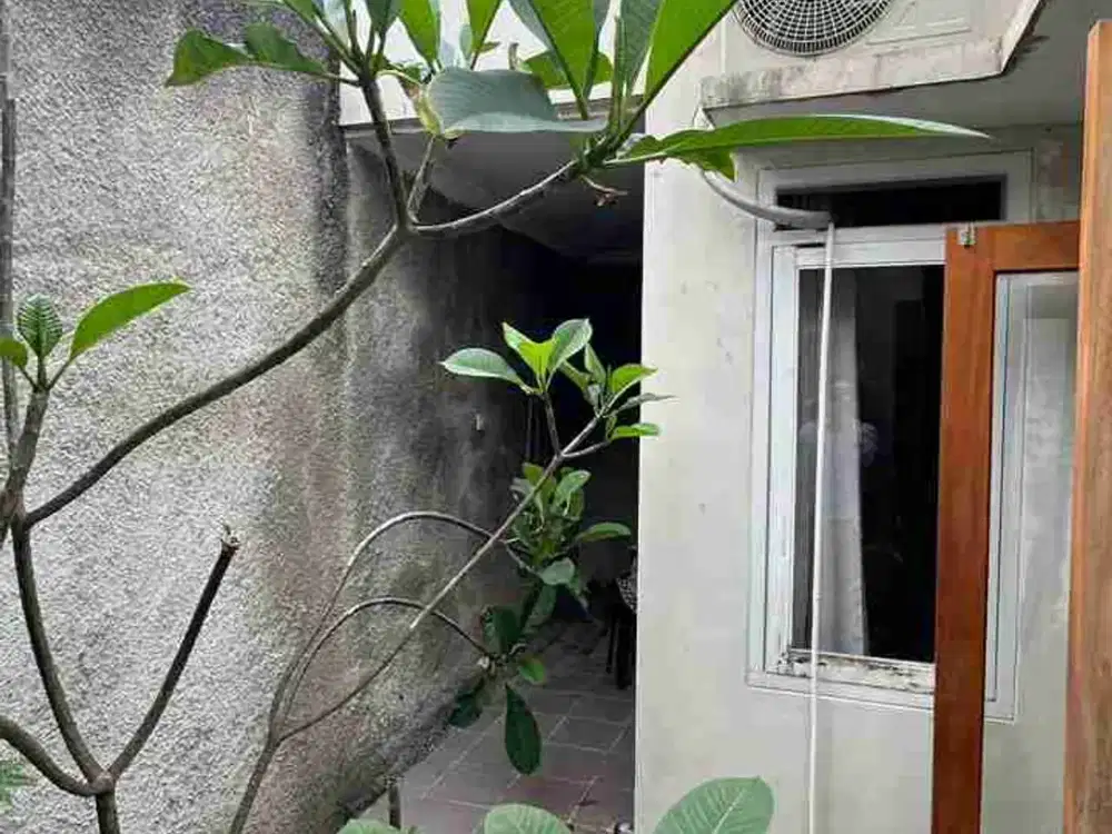 Rumah Murah Full renofasi posisi dekat pos