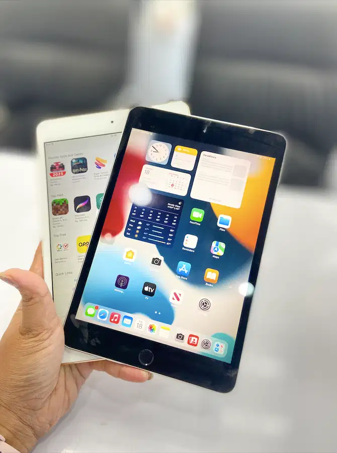 ( IPad 1 Jutaan ) iPad Mini 4  32 GB / 256 GB