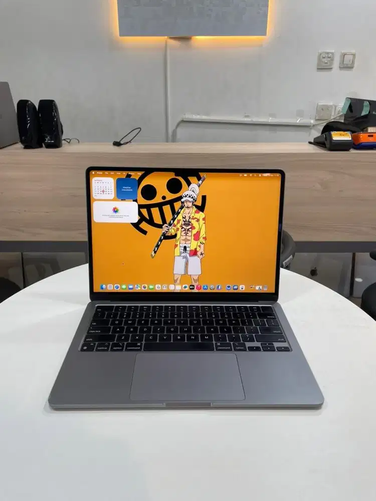 Macbook Air M2 2022 16/512GB - space grey