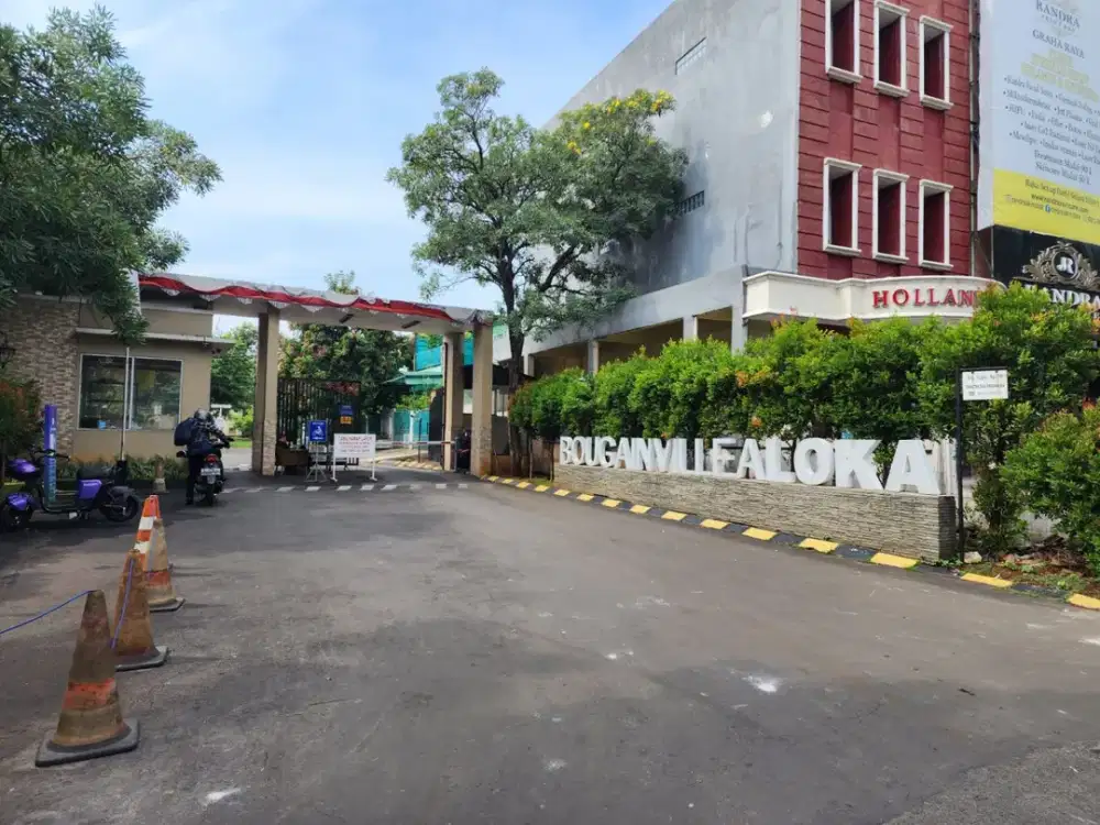 WTS / Dijual Cepat Rumah Siap Huni, Rapi, Dengan Pencahayaan yang Bagus di Cluster Bougenville, Graha Raya, Bintaro, Tangerang Selatan