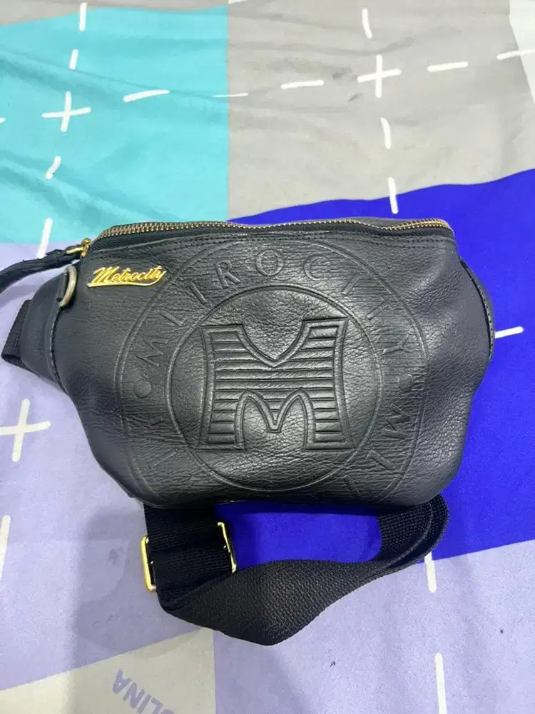 Tas kulit selempang westbag METROCITY
