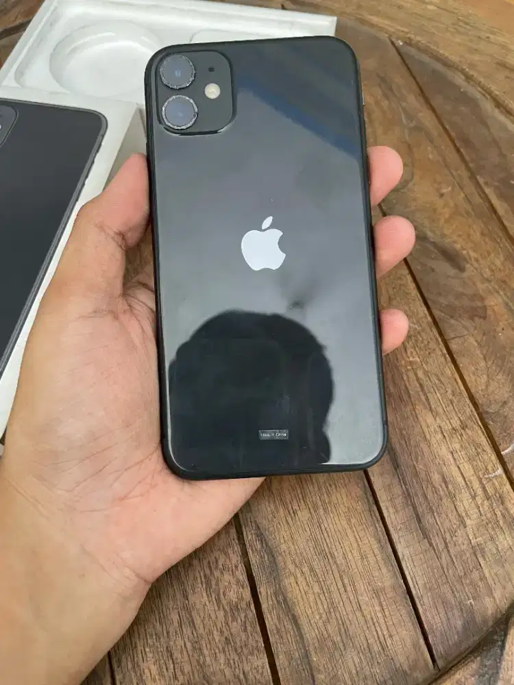 IPHONE 11 64 IBOX BH 90% SECOND BERGARANSI