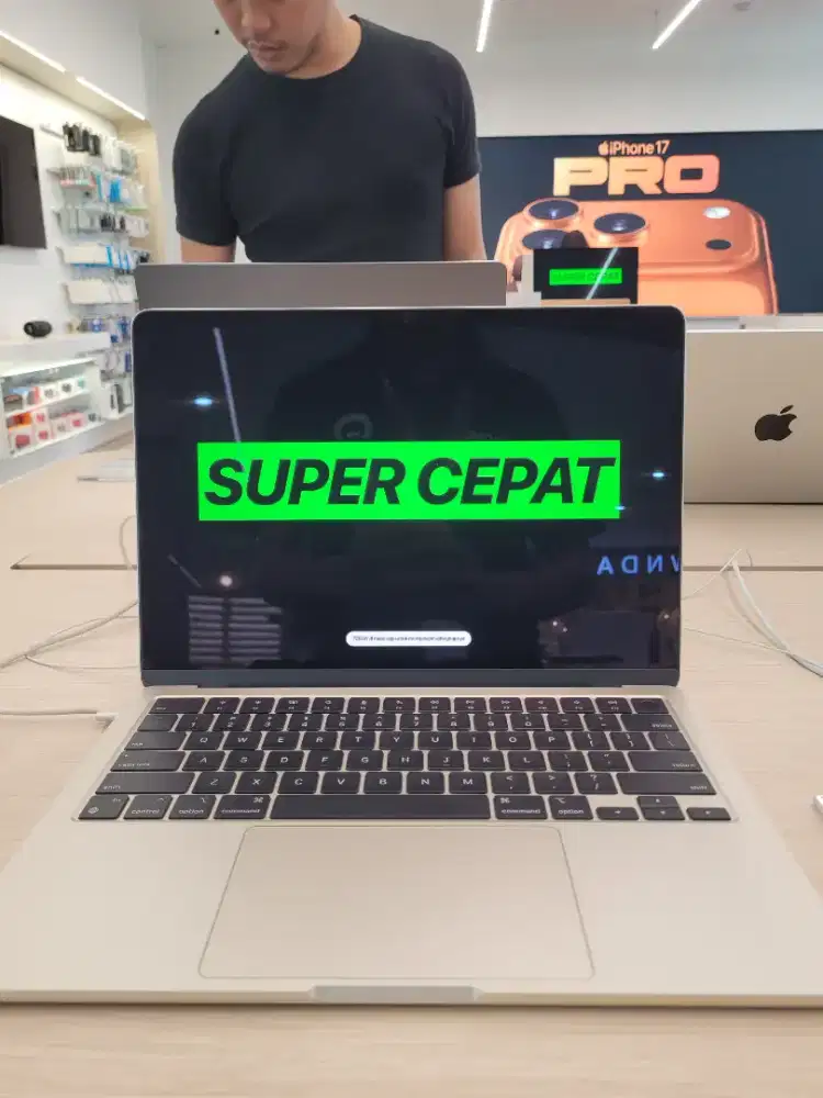 Kredit MacBook Air M4 13 inci cicilan mulai 874
perbulan