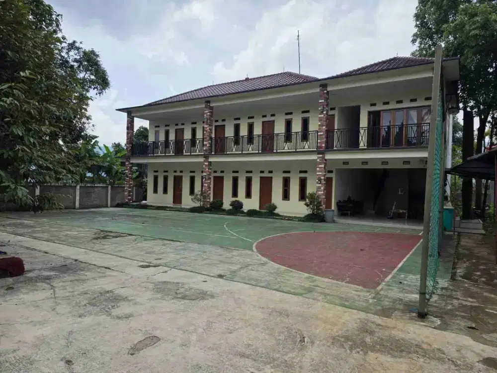 for sale villa good condition di puncak cisarua bogor