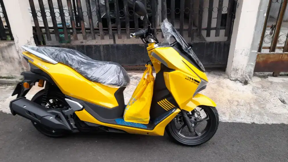 WMoto Letbe Island Like New