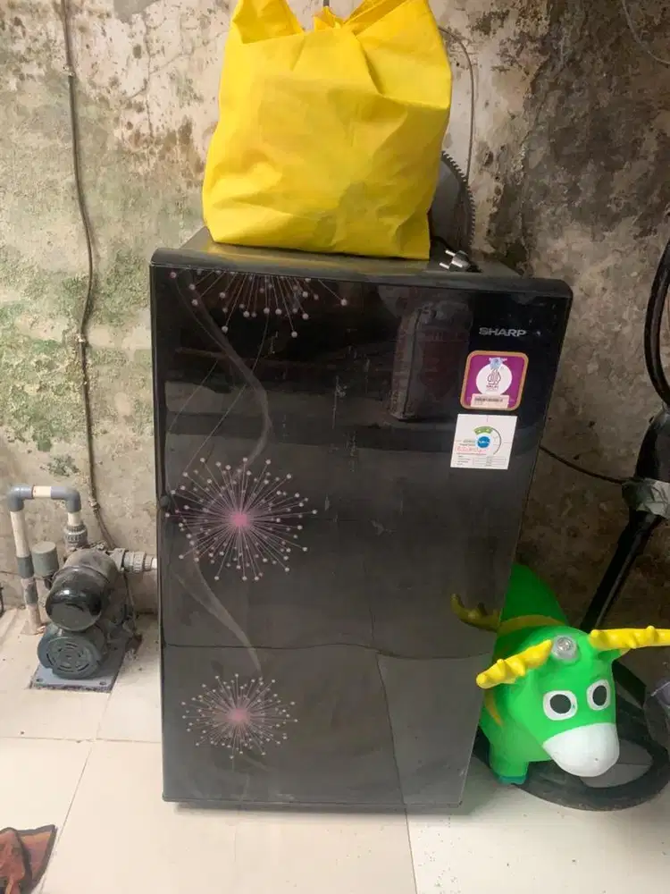 Kulkas sharp sj-x167