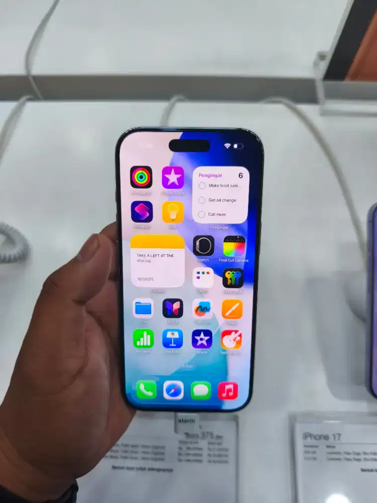 KREDIT HP IPHONE 17 PRO MAX SEGAMPANG ITU HANYA DI HOME KREDIT BUNGA0%