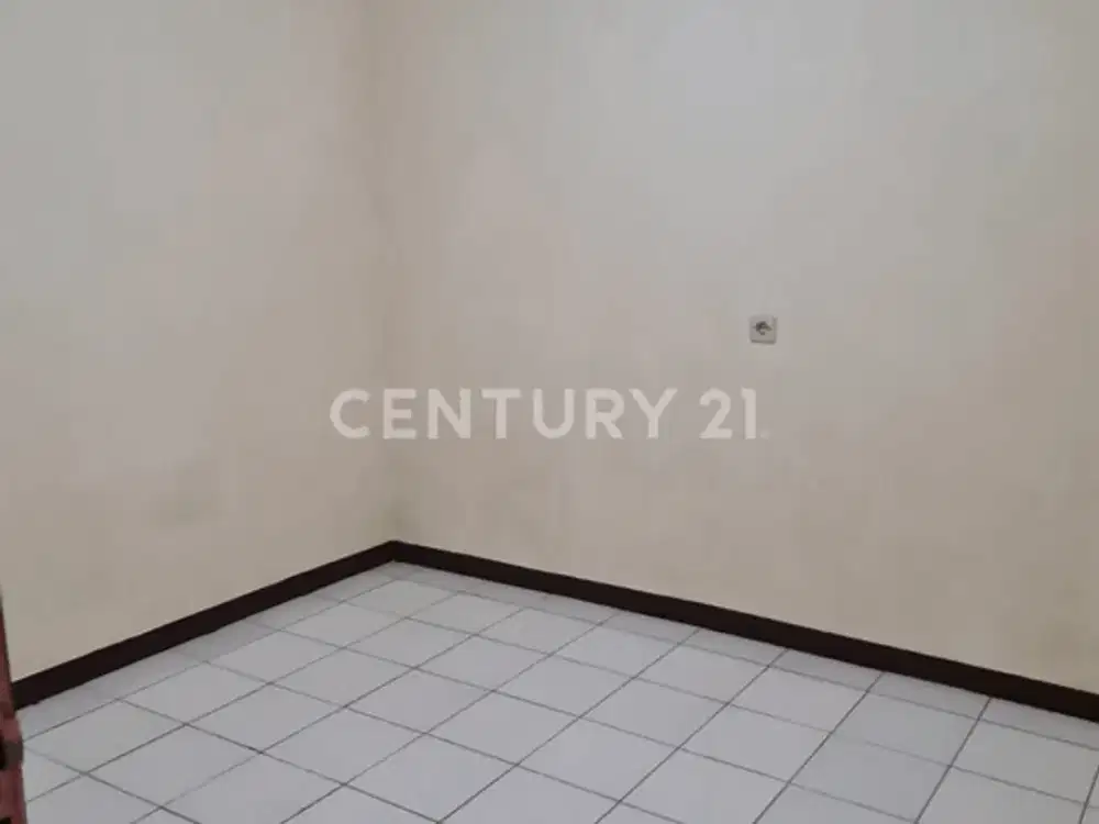 Rumah Tua Lokasi Strategis Dekat Akses Mall Di Grogol S7381