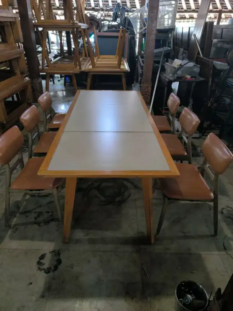 Meja makan bhn kayu top table keramik set6kursi bantalan sofa210×90×75
