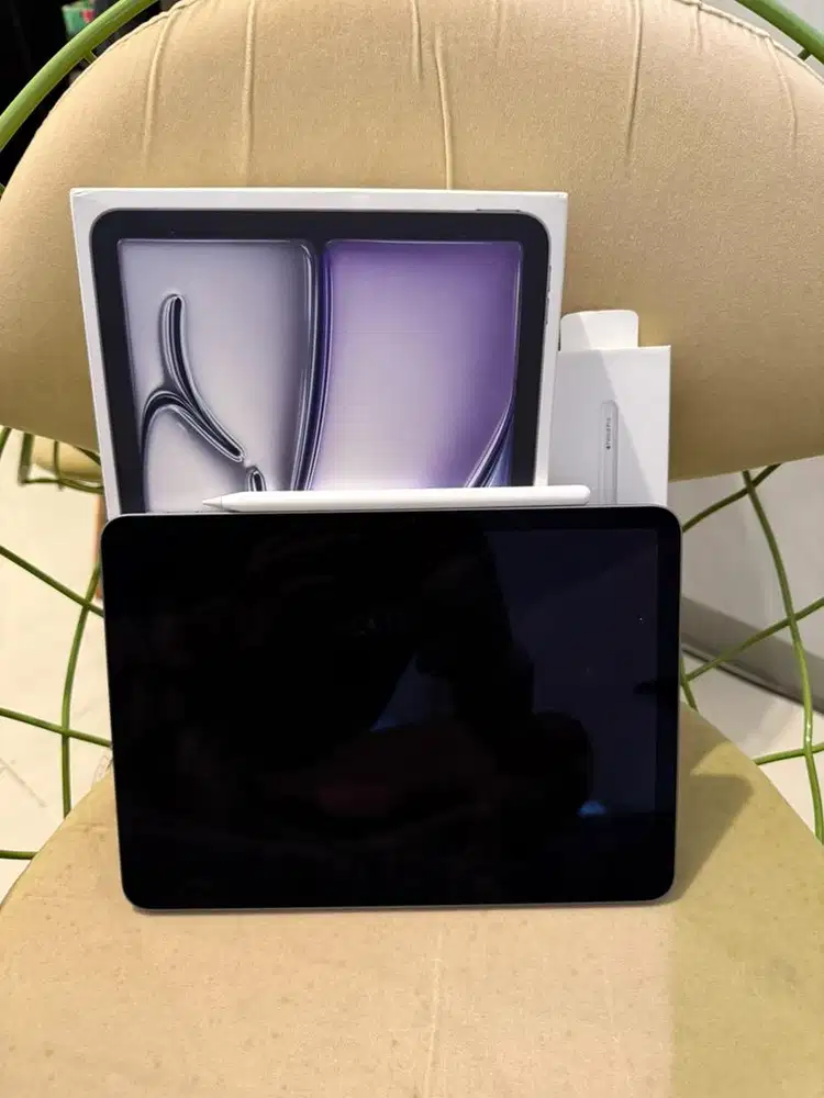 IPAD AIR M3 LIKE NEW + APPLE PENCIL PRO