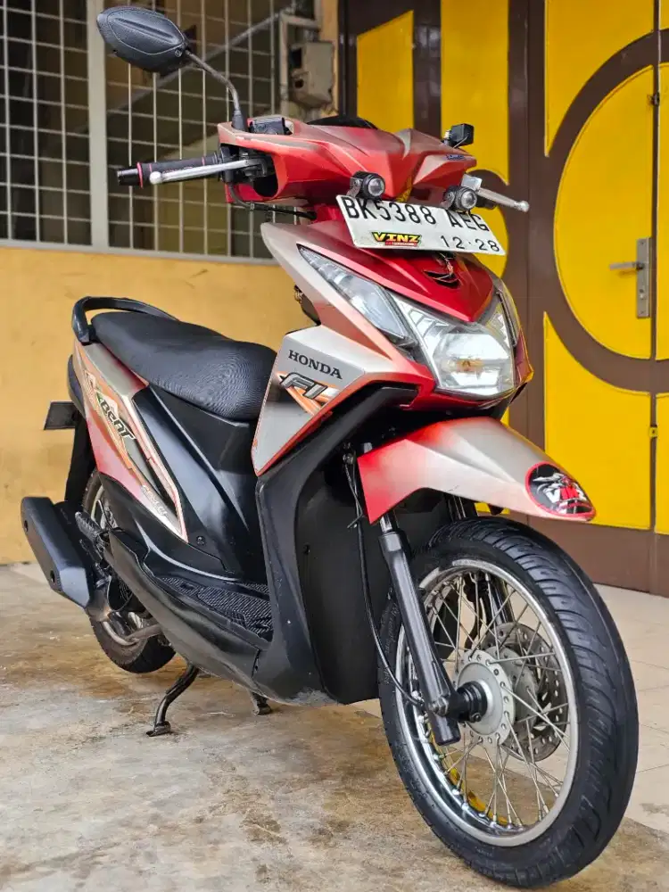 Honda Beat / Beat 110 Fi 2013, Red Premium Metalic.