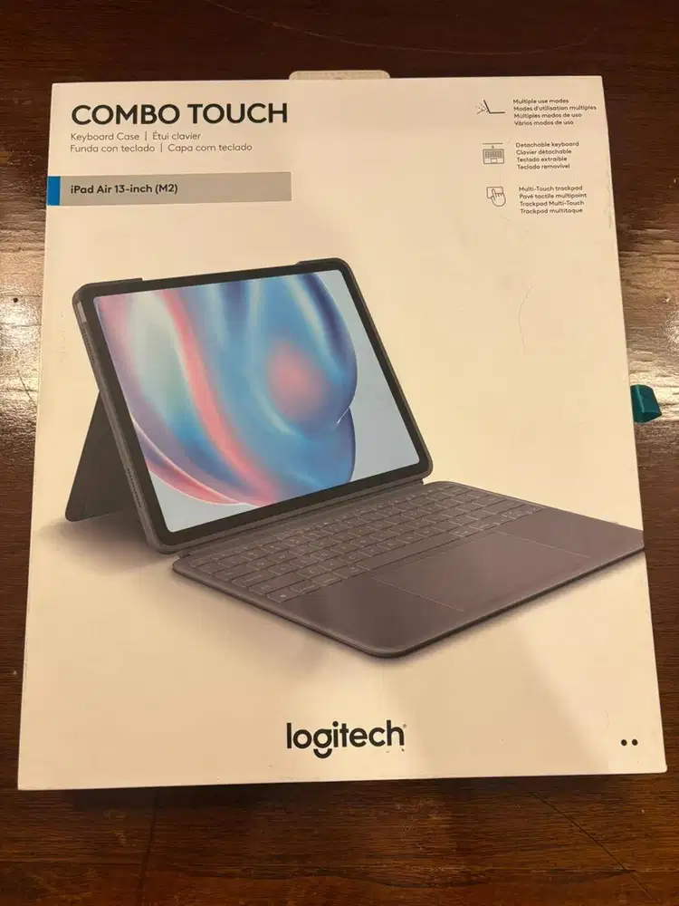 Logitech Combo Touch Keyboard Case untuk iPad Air 13 inch (M2 & M3)