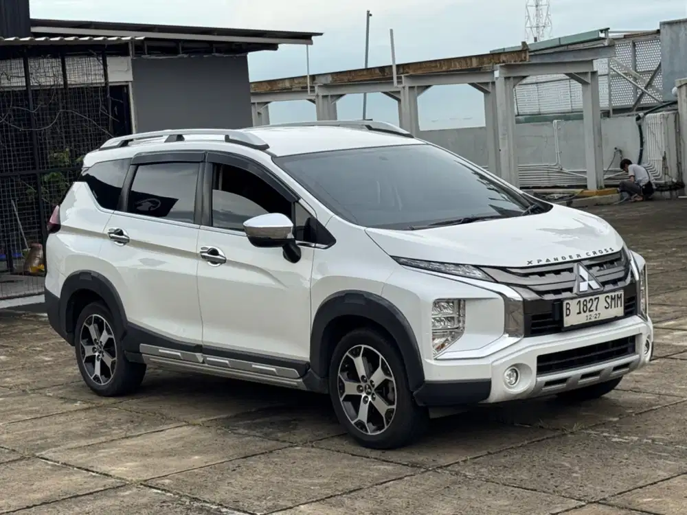 LOW ODO ! KM 60.000 PAJAK 12/2026 XPANDER CROSS PREMIUM PACKAGE 2019