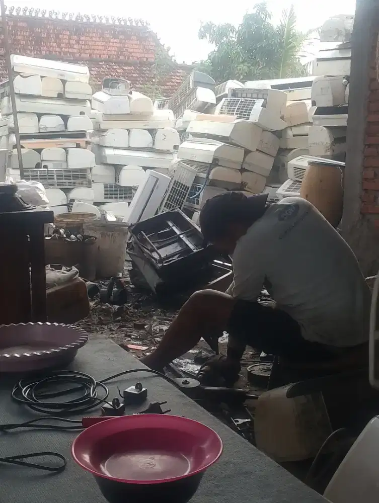 Dicari borongan AC bekas rusak