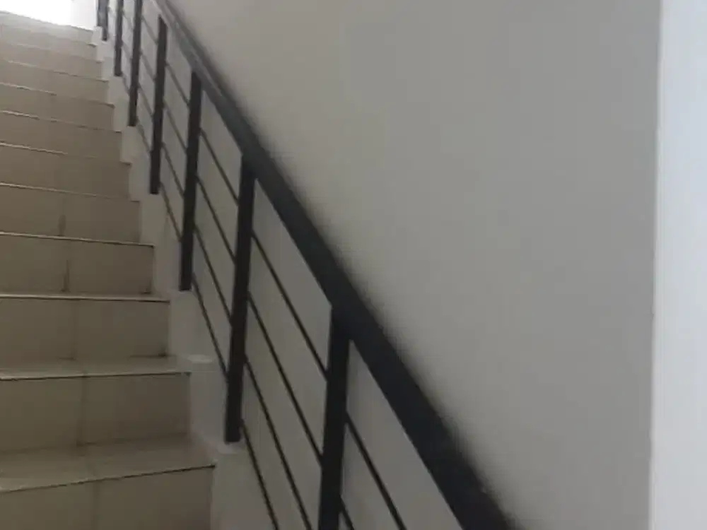 DIJUAL/DISEWAKAN CEPAT RUKO GOLDEN BOULEVARD BSD 3 LANTAI, TANGERANG SELATAN