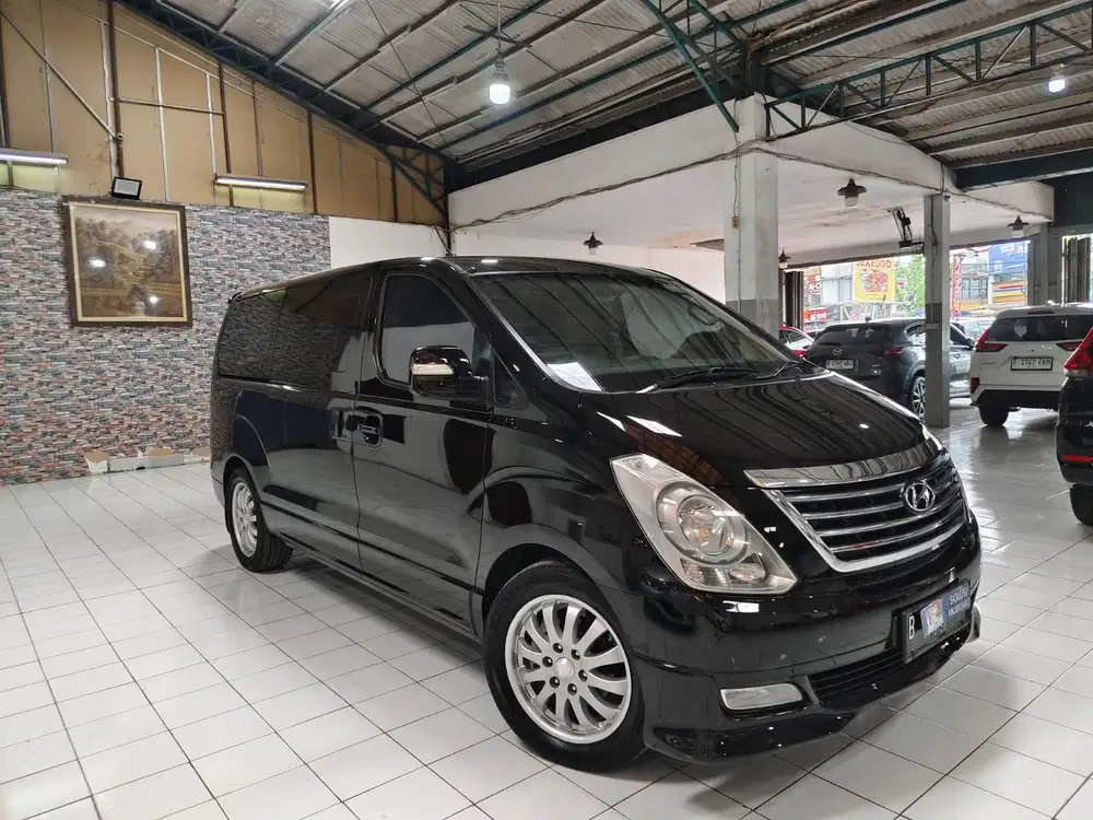 HYUNDAI H1 ROYALE CRDI 2.5 AT 2011 VVIP PRIVATE ROOM NYAMAN ISTIMEWA