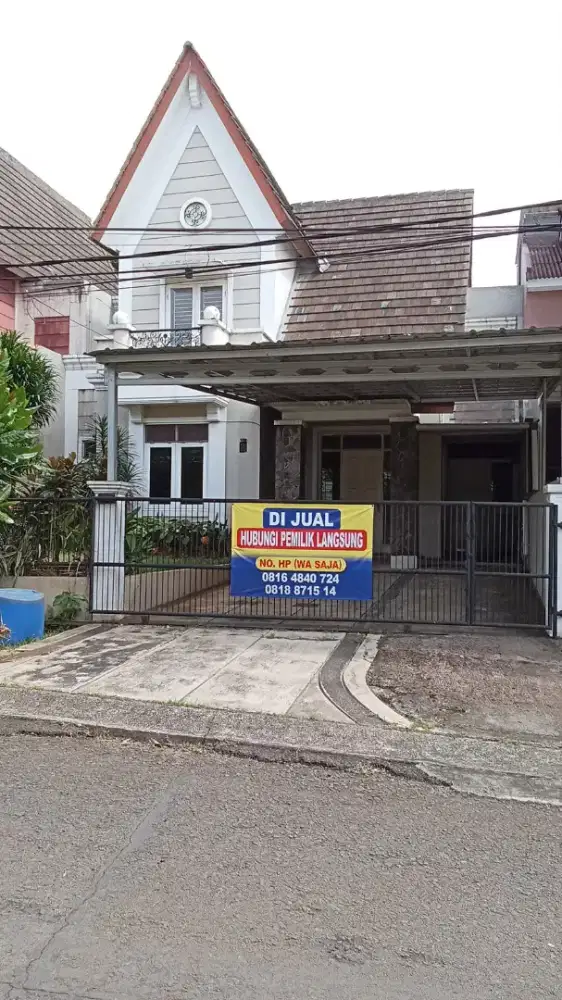 DIJUAL CEPAT RUMAH BESAR DAN CANTIK DENGAN HALAMAN BELAKANG YANG LUAS