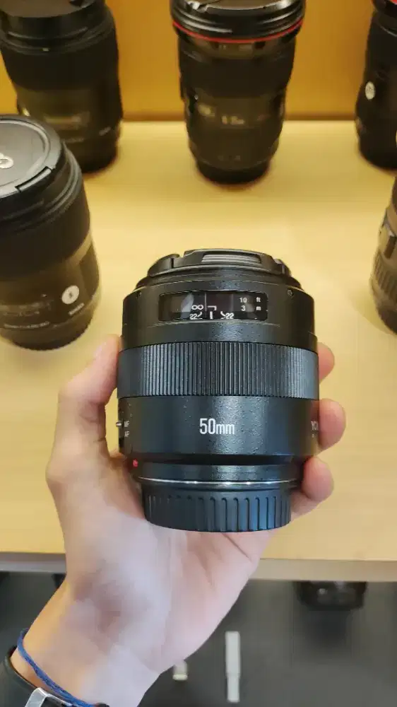 Lensa Yongnuo 50mm F1.4 For Canon. Good Condition