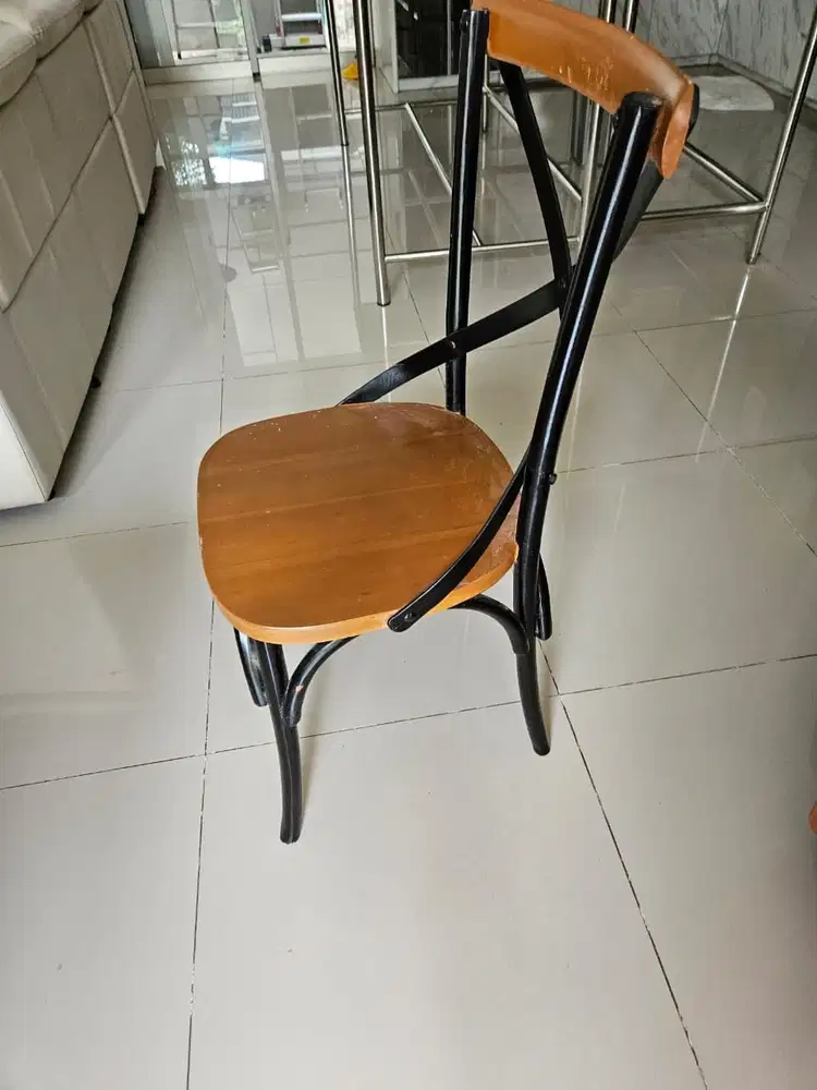 Jual kursi tiffany kayu jati kuat dan kokoh