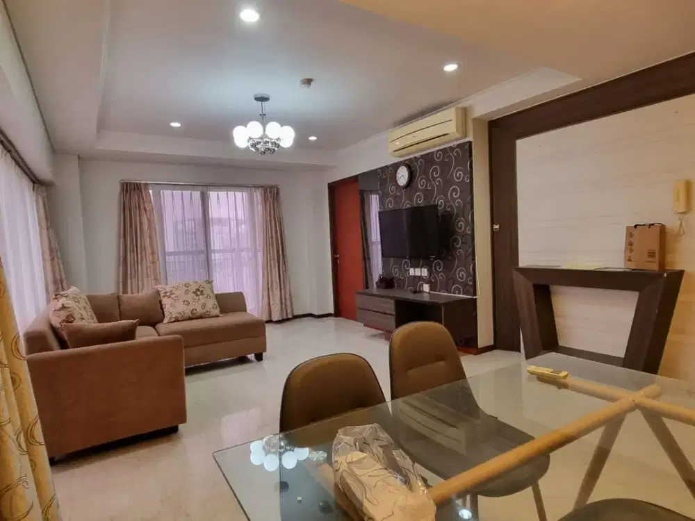 Disewakan Unit Apartemen Royal Mediterania Garden Residence Tipe 3BR+ Kondisi Furnished