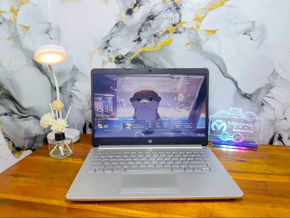 HP 14S ram 8 ssd 256 normal mulus siap pakai ada garansi
