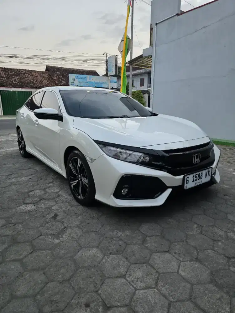 Civic turbo HB matic 2018 istimewa low km