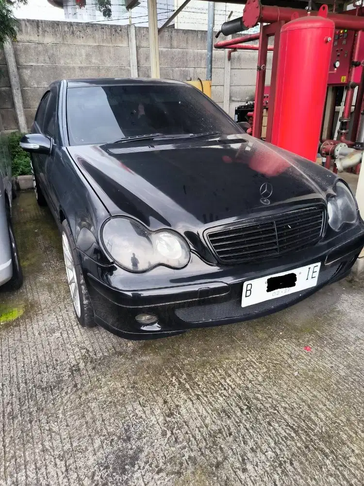 Mercedes Benz C230