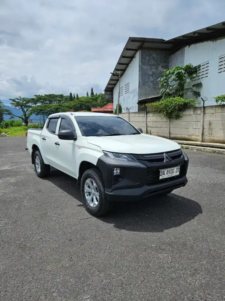Mitsubishi strada triton hdx 2024