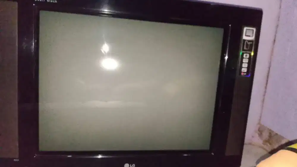 jual TV tabung 21in bekas