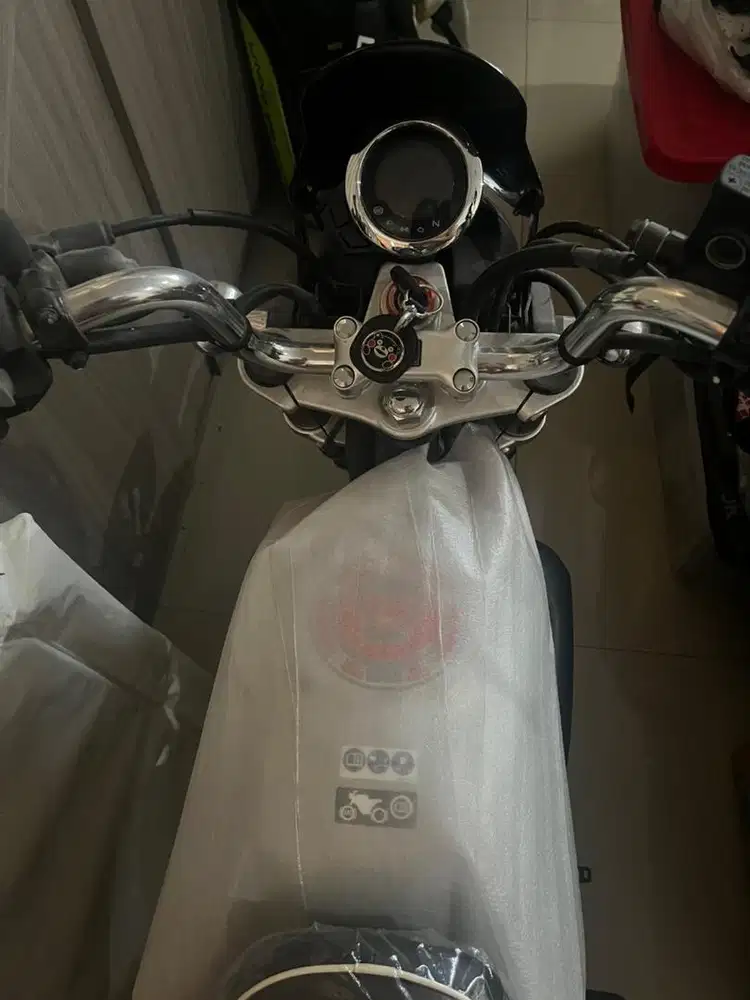 Honda Monkey 5 speed Red Nebulla