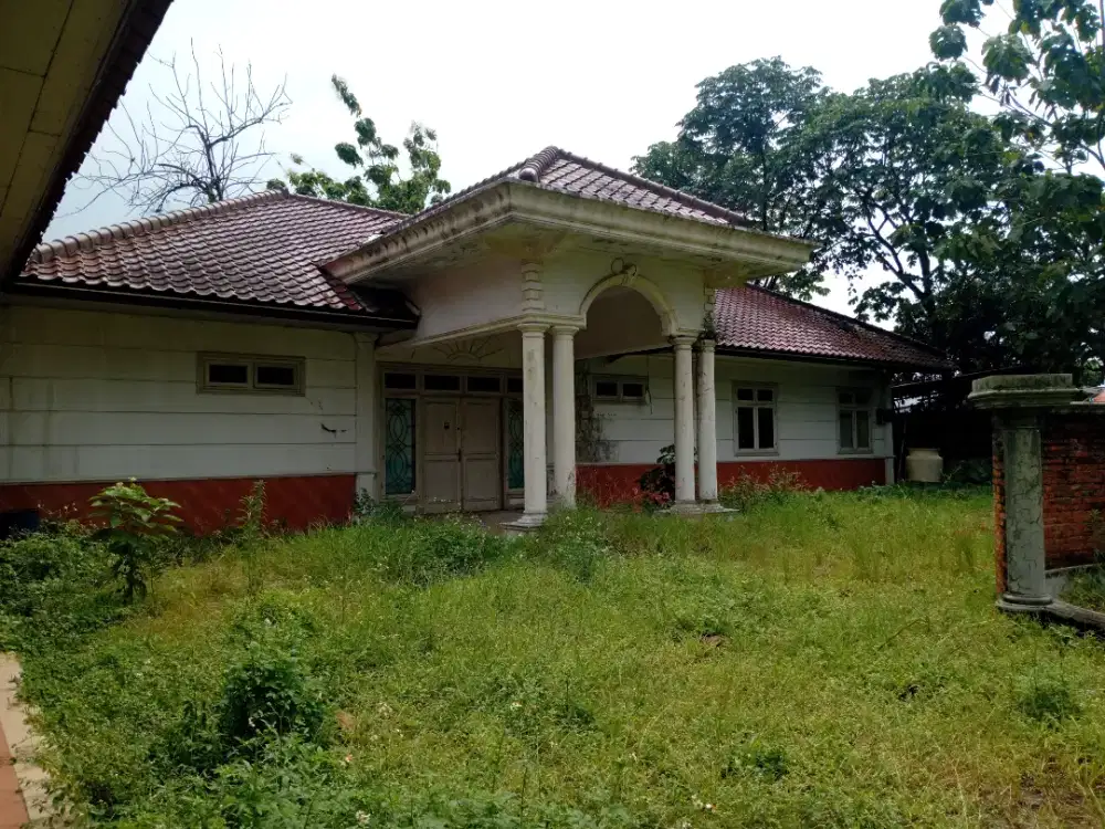 DISEWAKAN TANAH LUAS ADA RUMAH LOKASI STRATEGIS DI BOJONGSARI DEPOK