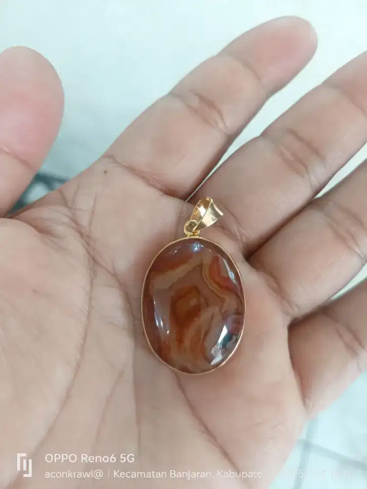 Liontin perak batu Akik