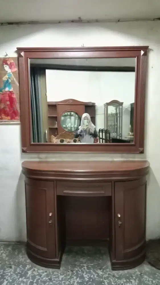 MEJA KONSUL & CERMIN