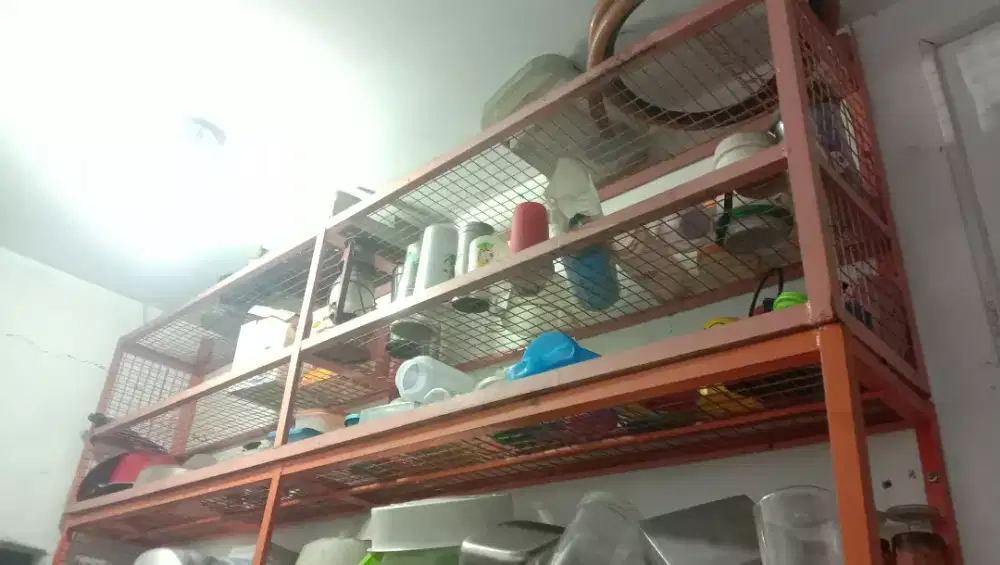 Rak besi dapur gantung