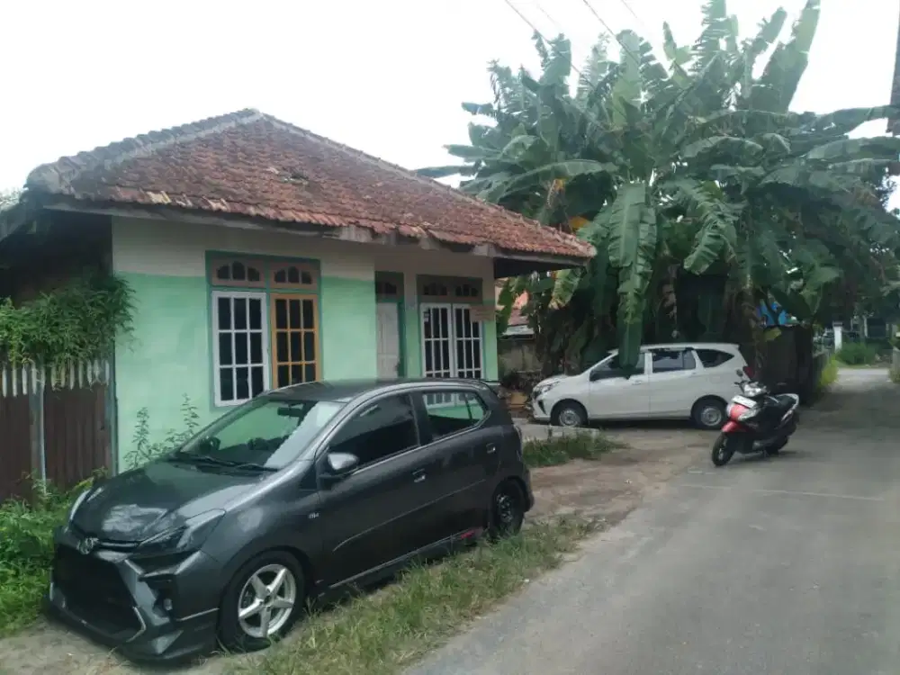 Rumah di jual letak strategis