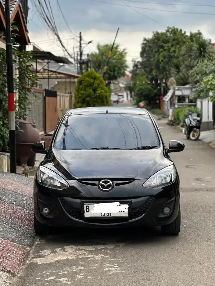 Mazda 2 V 2013 Pajak on