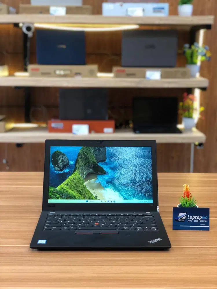 LAPTOP LENOVO THINKPAD CORE I5 RAM 8/256 INTEL UHD GRAPHIC 620 SECOND