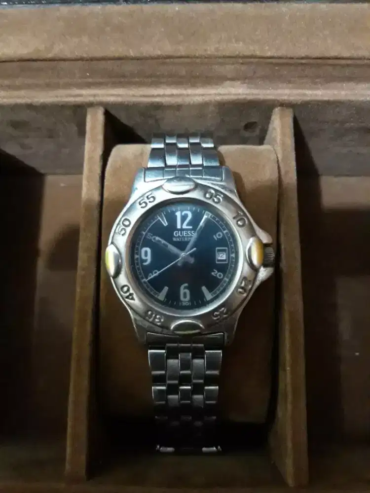 Jam tangan Guess Waterpro