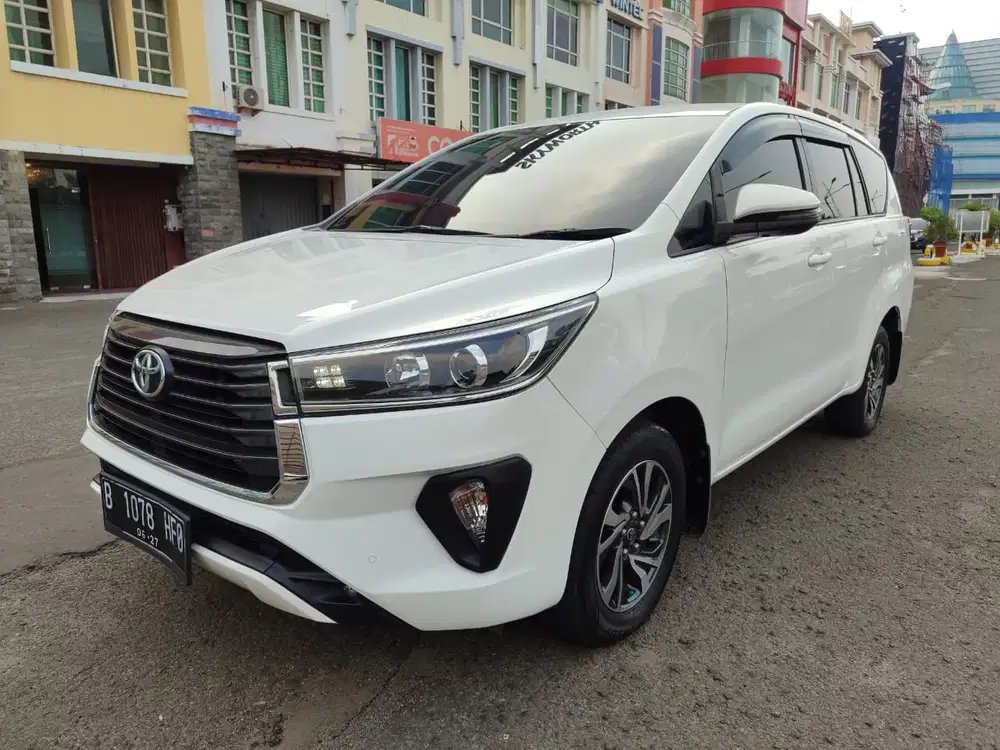 INNOVA 2.4 V AT DSL 22 TDP60jt Toyota Reborn Diesel Solar Matic 2022