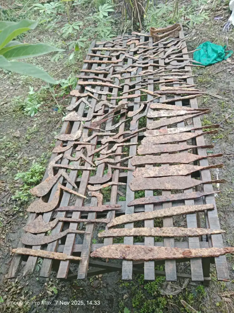 Pusaka Kuno dan Sepuh Peninggalan Keraja,an