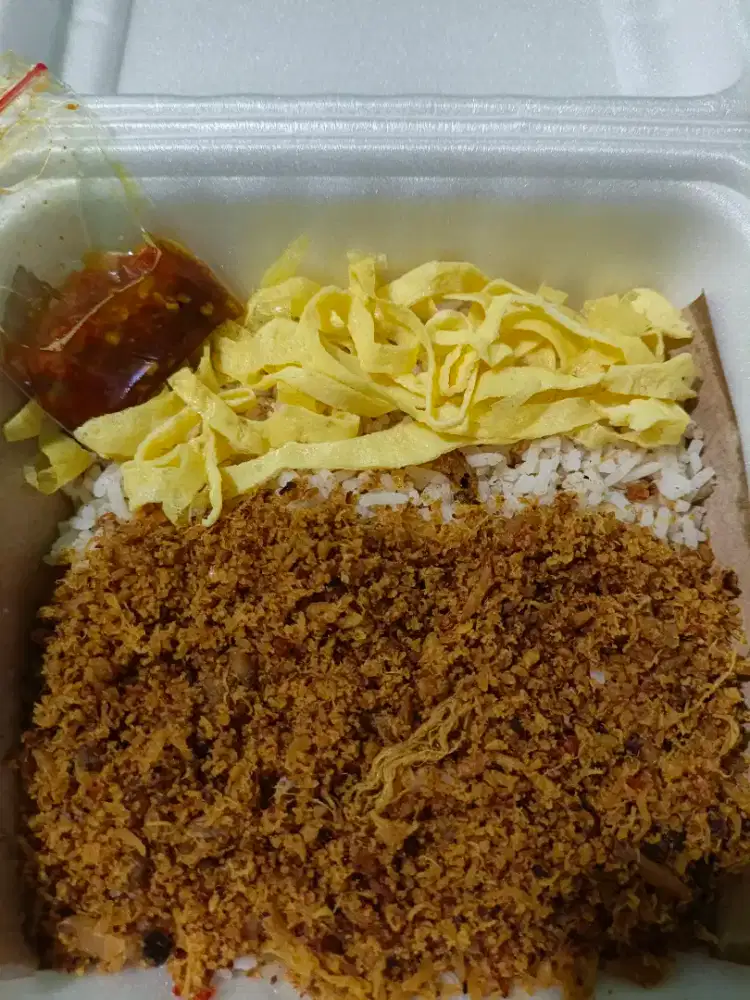 Nasi Kebuli (Abon Ayam)