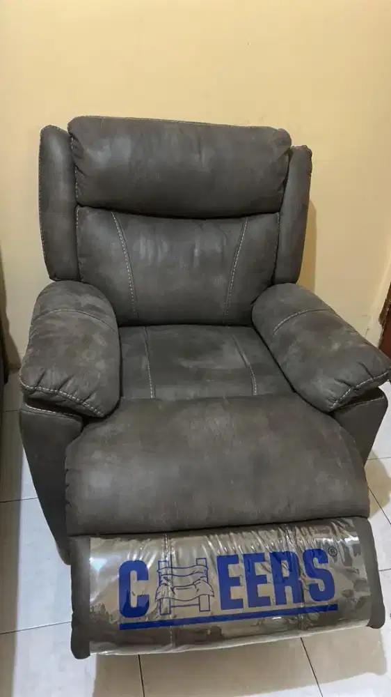 Sofa secondhand, Nyaman Murah dan Terjangkau!