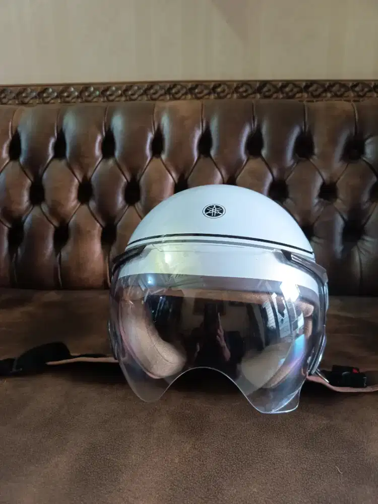 Helm Yamaha grand Filano original