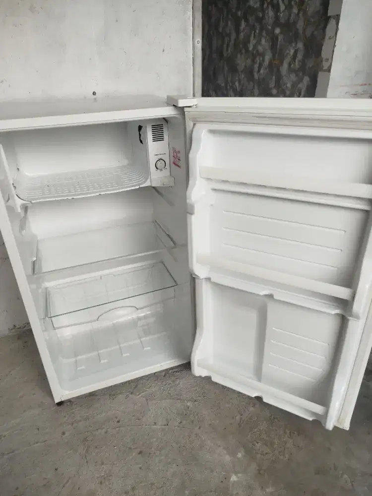 Kulkas Sharp 1 pintu