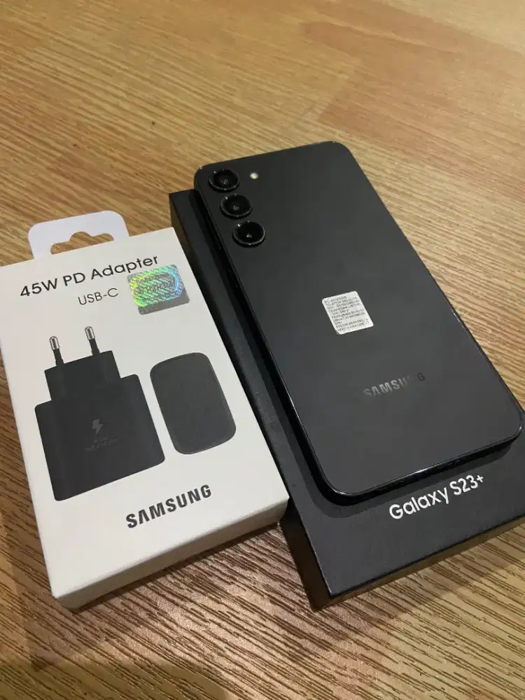 Samsung S23+ 8/512