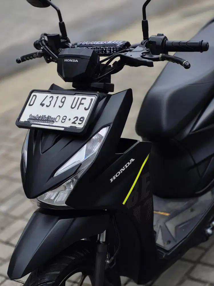 HONDA NEW BEAT STREET 2024 KM 13RB MULUS DP 800RB