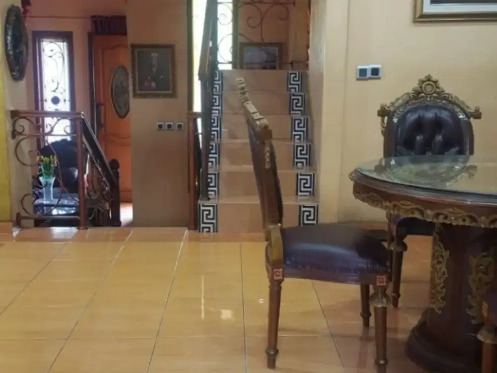 Jual Cepat Rumah Bagus ada Renang Lokasi Strategis Di Metland Menteng Cakung Jakarta Timur