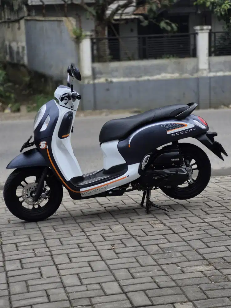 HONDA NEW SCOOPY SPORTY 2023 KM 26RB DP CUKUP 1.5JT